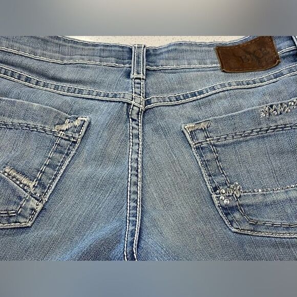BKE Starlite Low Rise Denim Shorts 26 Stretch Distressed Embroidered EUC - Picture 12 of 12